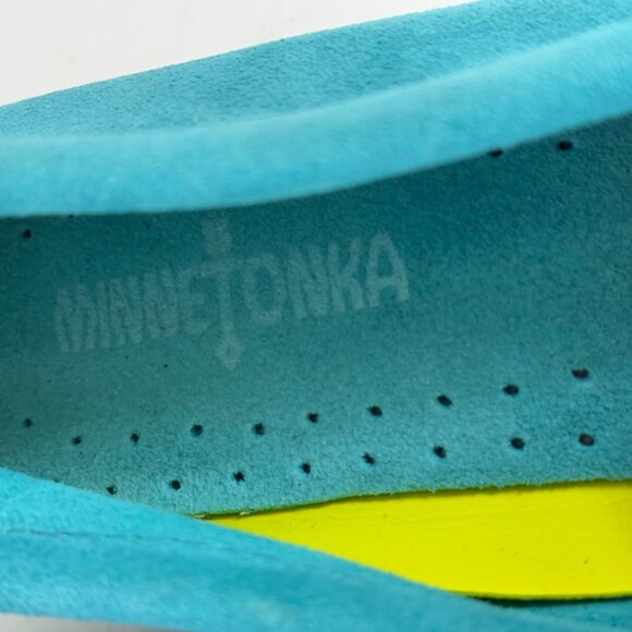 Minnetonka Turquoise Suede Moccasins Kitty Plus Womens Size 10 Fringe Whipstitch - Picture 11 of 16
